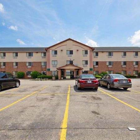 Oyo Hotel Portage I-94 Exteriör bild